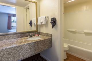 Days Inn by Wyndham Leesville - Leesville - 3