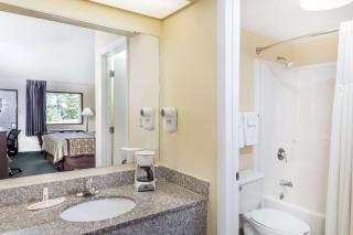 Days Inn by Wyndham Enterprise - Enterprise - 3