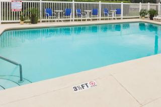 Days Inn by Wyndham Madison - Madison - 8