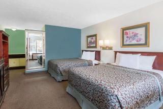 Days Inn by Wyndham Camarillo - Ventura - Camarillo - 3