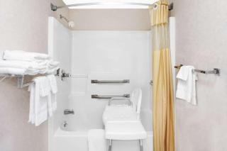 Days Inn by Wyndham Morristown - Morristown - 6