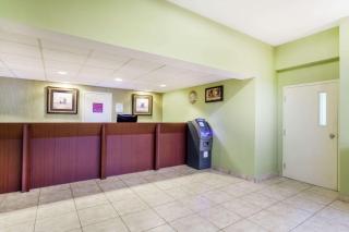 Days Inn by Wyndham Windsor Locks / Bradley Intl Airport - Windsor Locks - 8