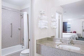 Days Inn by Wyndham Wytheville - Wytheville - 4