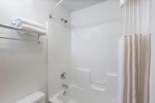Days Inn by Wyndham Pierre - Pierre - 2
