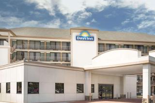 Days Inn by Wyndham Columbus-North Fort Moore - Columbus - 0