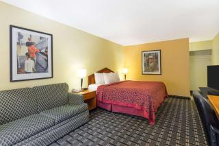 Days Inn by Wyndham Savannah Airport - Savannah - 4