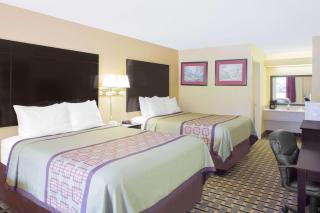 Days Inn by Wyndham Andalusia - Andalusia - 4