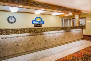 Days Inn by Wyndham Yakima - Yakima - 9