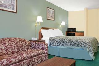 Days Inn by Wyndham Lincoln - Lincoln - 4