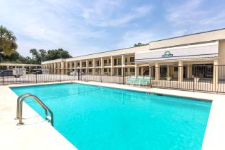 Days Inn by Wyndham Little River - Little River - 3