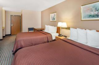 Days Inn by Wyndham Charleston - Charleston - 3