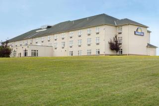 Days Inn by Wyndham Orillia - Orillia - 0