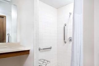 Days Inn by Wyndham St Cloud - 6