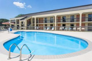 Days Inn by Wyndham Norfolk Airport - Norfolk - 8