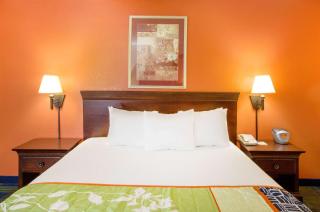 Days Inn by Wyndham Fremont - Fremont - 6