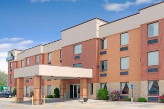 Days Inn by Wyndham Downtown St. Louis - Saint Louis - 0