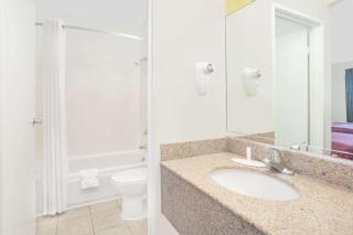 Days Inn by Wyndham Turlock - Turlock - 6