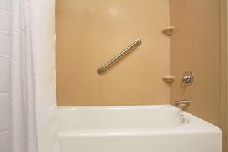 Days Inn by Wyndham Brigham City - Brigham City - 3