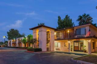Hospitality Inn - San Bernardino - 9