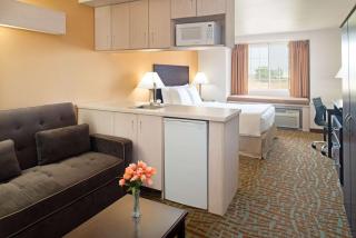 Days Inn & Suites by Wyndham Spokane Airport Airway Heights - Airway Heights - 1