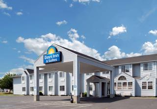 Days Inn & Suites by Wyndham Spokane Airport Airway Heights - Airway Heights - 9
