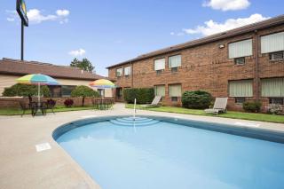 Days Inn by Wyndham Middletown - 5