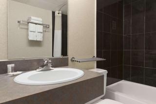 Days Inn by Wyndham Bridgewater Conference Center - 1