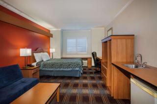 Days Inn & Suites by Wyndham Antioch - Antioch - 7
