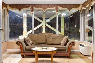 Days Inn by Wyndham Knoxville West - Knoxville - 8