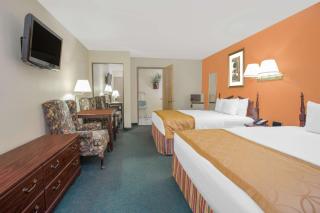 Days Inn & Suites by Wyndham Red Rock-Gallup - Gallup - 5