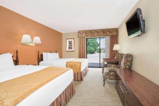 Days Inn & Suites by Wyndham Red Rock-Gallup - Gallup - 6