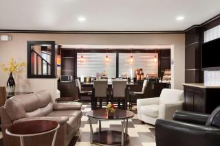 Days Inn & Suites by Wyndham Conroe North - Conroe - 5