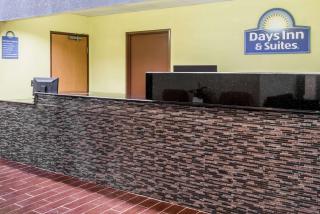 Days Inn & Suites by Wyndham Casey - 8