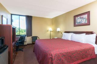 Days Inn by Wyndham Hagerstown I-70 - Hagerstown - 1