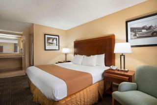 Days Inn by Wyndham Jacksonville Airport - Jacksonville - 2