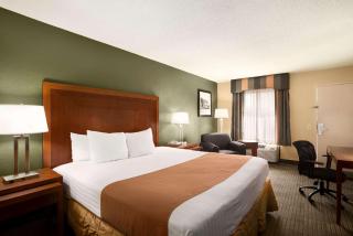 Days Inn by Wyndham Jacksonville Airport - 3