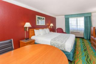 Days Inn & Suites by Wyndham Arlington Heights - Arlington Heights - 4