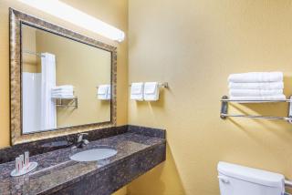 Days Inn & Suites by Wyndham El Dorado - El Dorado - 4