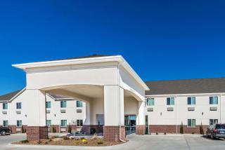 Days Inn & Suites by Wyndham El Dorado - El Dorado - 0