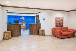 Days Inn by Wyndham Osage Beach Lake of the Ozarks - Osage Beach - 8