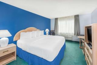Days Inn by Wyndham Osage Beach Lake of the Ozarks - Osage Beach - 4