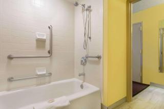Days Inn by Wyndham Mocksville - Mocksville - 4