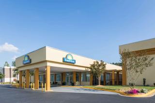 Days Inn by Wyndham Madison - Madison - 0