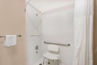 Days Inn by Wyndham College Station University Drive - College Station - 7