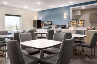 Days Inn by Wyndham Calgary North Balzac - Balzac - 4