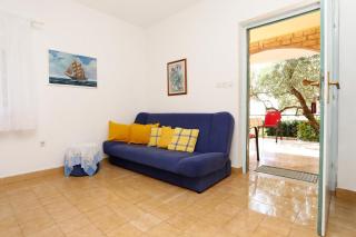 Apartments by the sea Okrug Gornji, Ciovo - 1111 - Trogir - 4