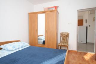 Apartments by the sea Vis - 8526 - 2