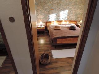 Family friendly house with a swimming pool Gluici, Krka - 11337 - Validžići - 1