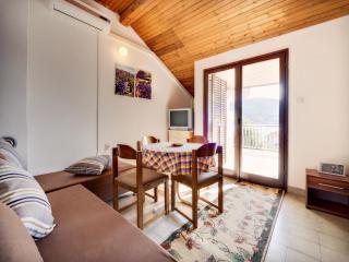 Apartments by the sea Grebastica, Sibenik - 12587 - Bašelovići - 8