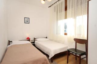 Apartments by the sea Ugljan - 830 - 9